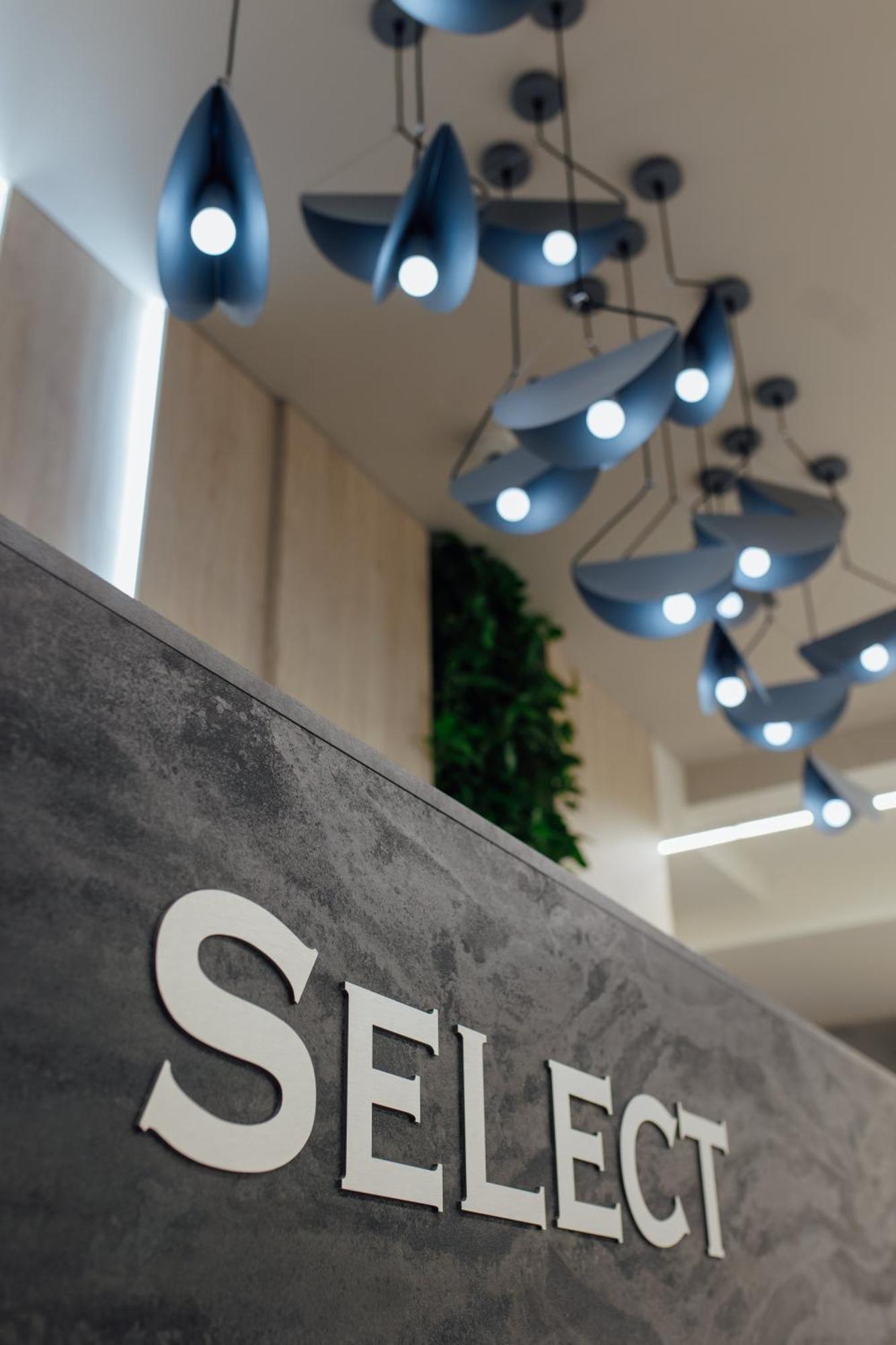 Select Hotel Lviv Exterior photo