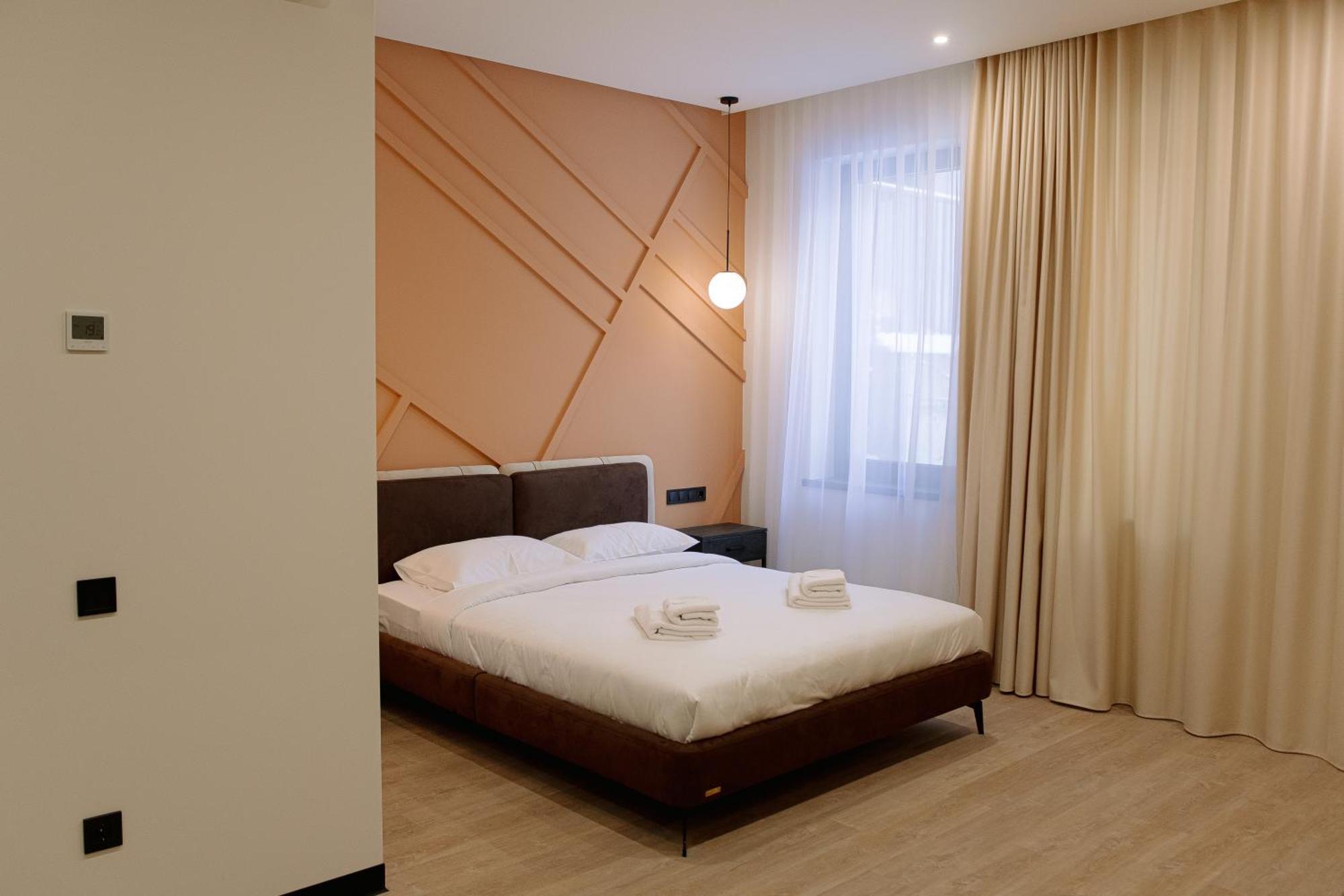 Select Hotel Lviv Exterior photo