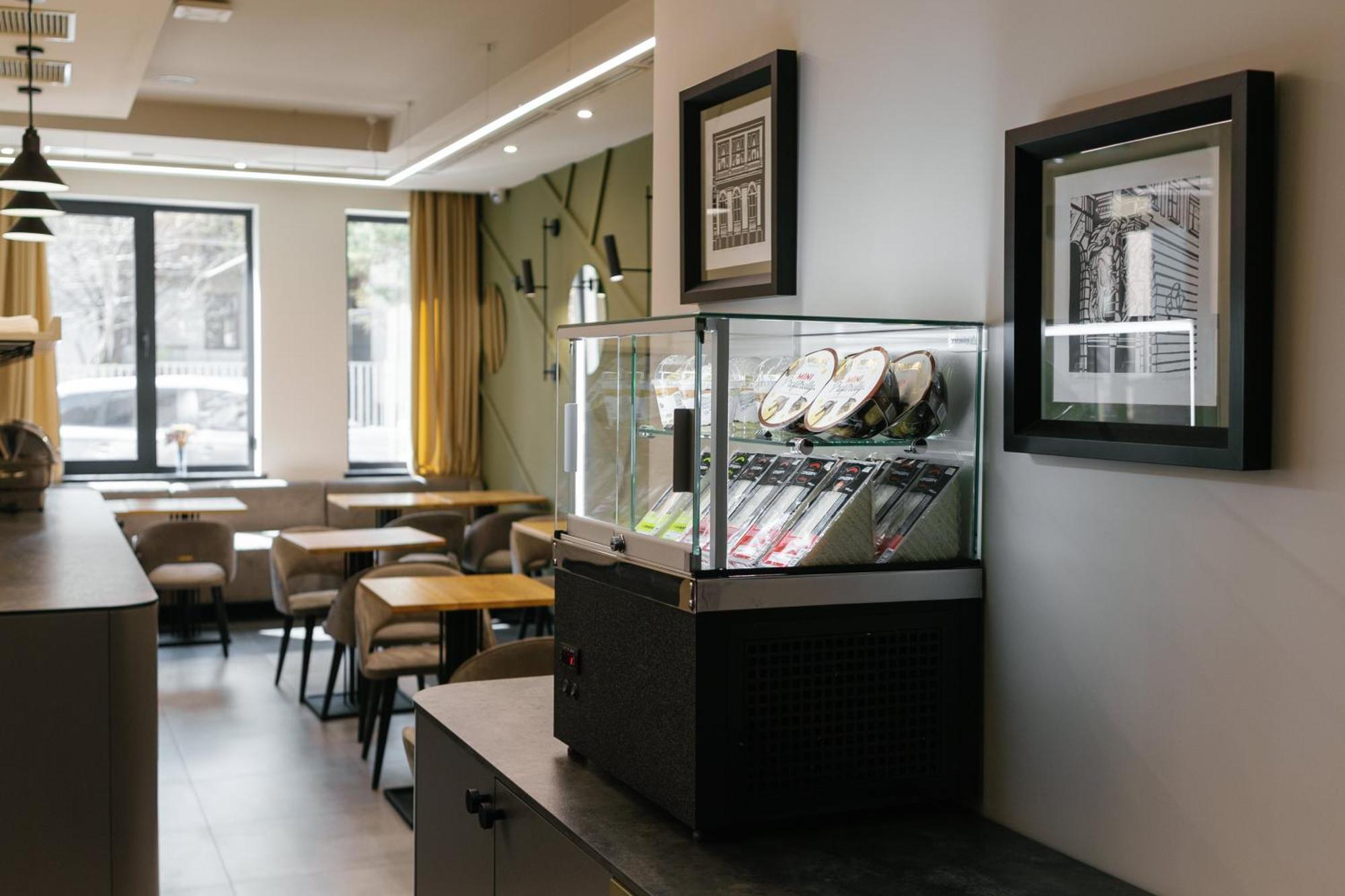 Select Hotel Lviv Exterior photo